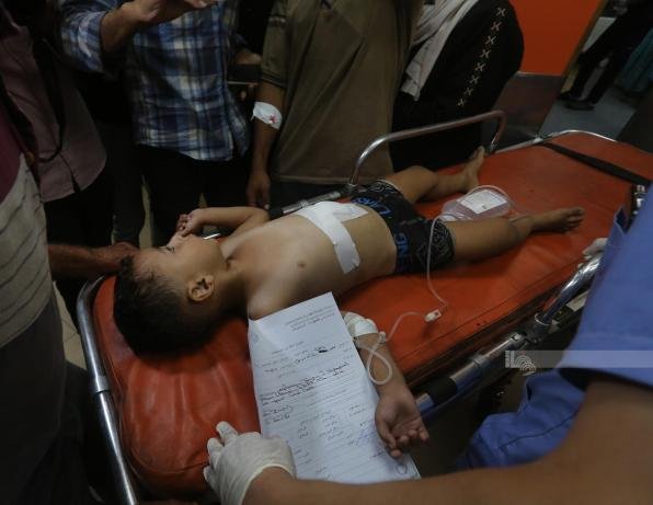 مفقودون ومصابون في قصف طائرات الاحتلال لخيام نازحين بخان يونس