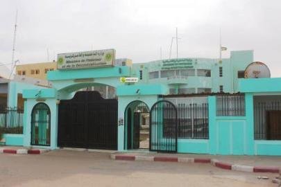 أضرار مادية في العيون وتامشكط بسبب الأمطار والسيول والرياح