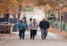 كيف يساعد المشي على تجديد خلايا الجسم؟