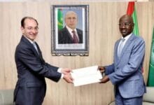 ولد مرزوك يتسلم نسخة من أوراق اعتماد السفير الاسباني الجديد لدى موريتانيا